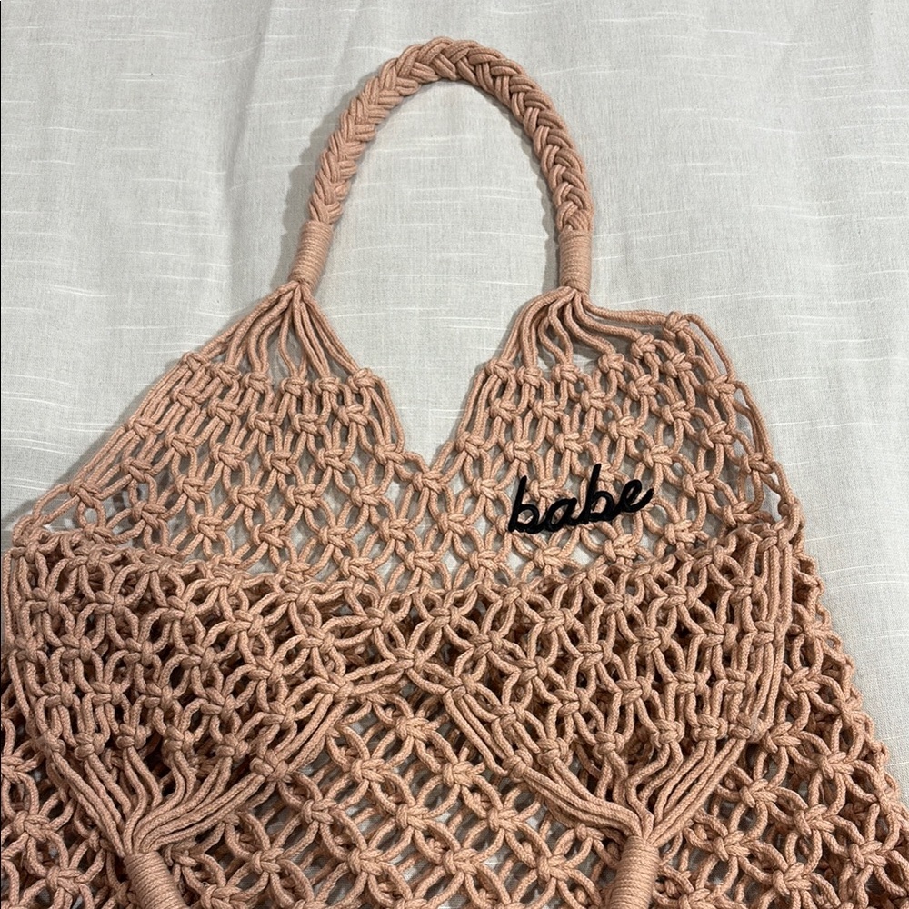 THE BABE COLLECTION Tan Tote with Intricate Macrame Design - Picture 2 of 5